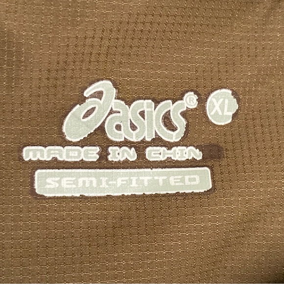 Asics Men's Lightweight performance jacket semi-fitted extra large brown - Picture 14 of 16